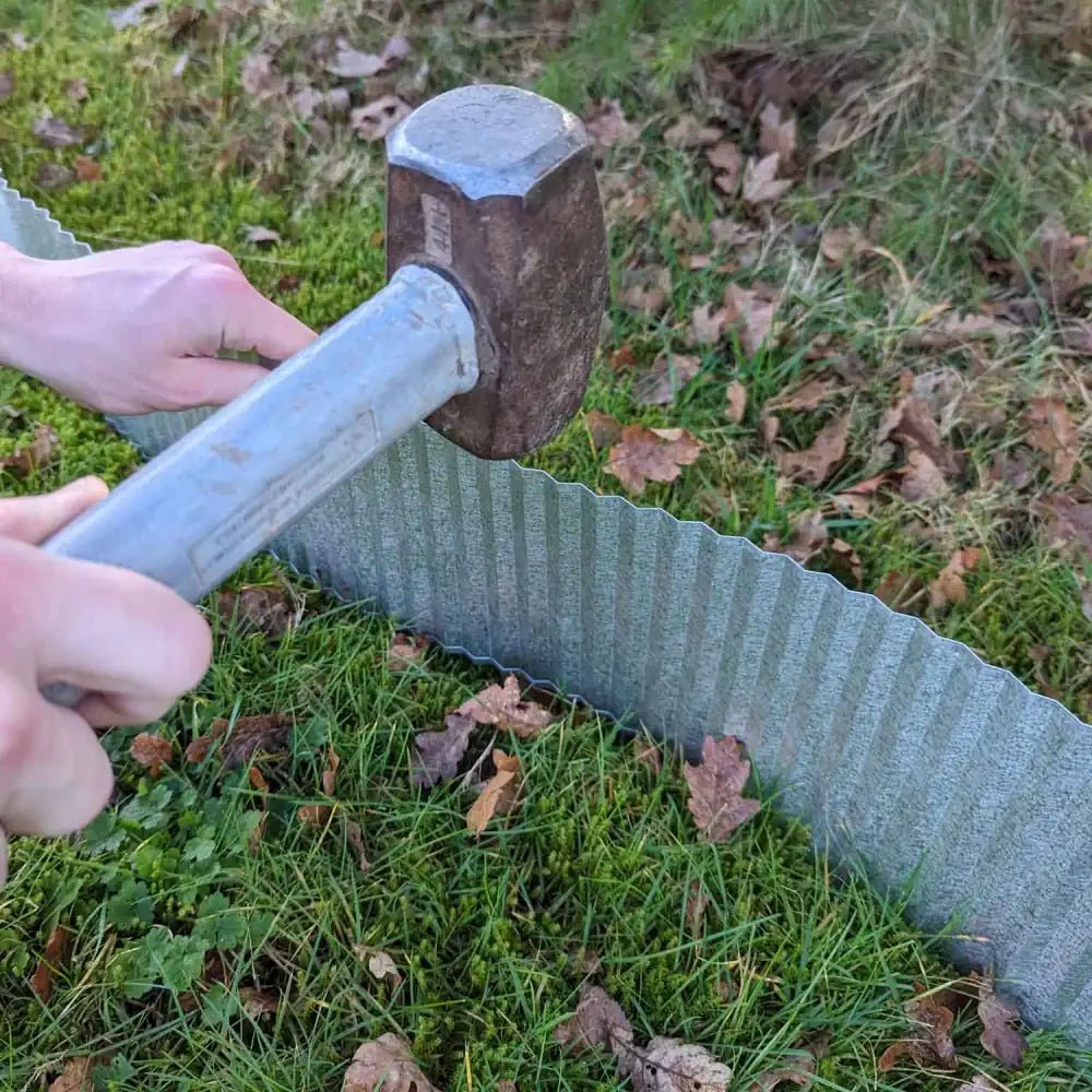 Galvanised Metal Heavy Duty Lawn Edging Roll - Wavy - 16.5cm Height