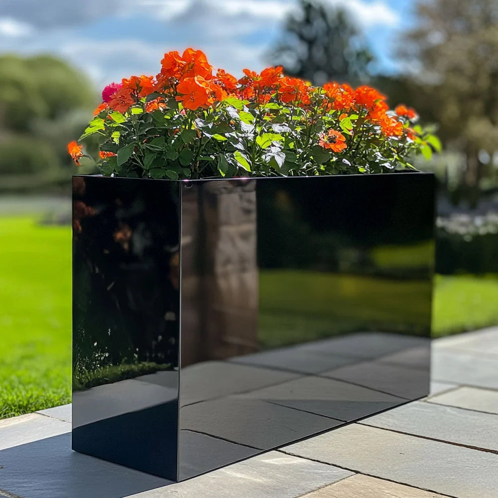 Metal Planters – Planters.co.uk