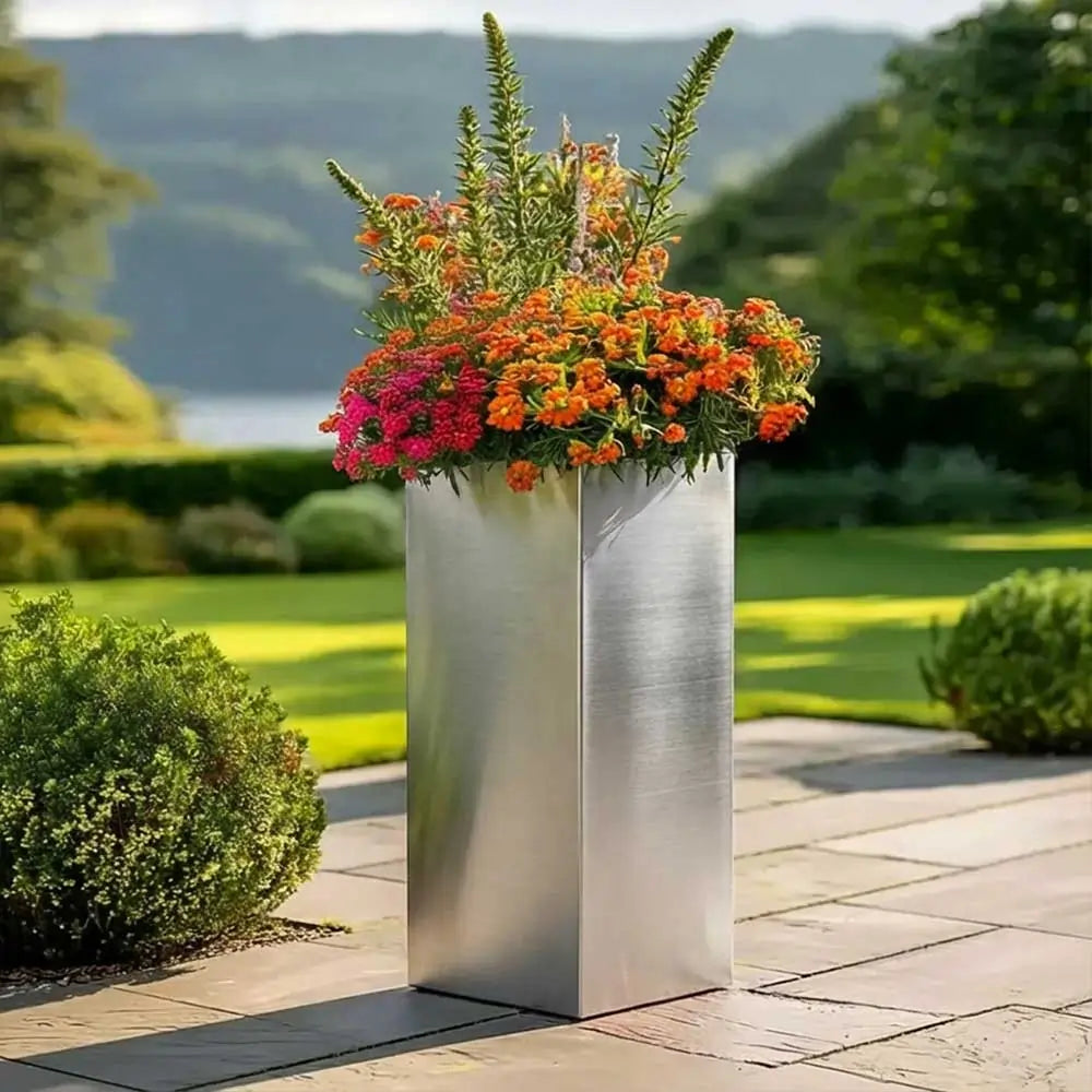 #40cm(L) x 40cm(W) x 100cm(H)
#32cm(L) x 32cm(W) x 75cm(H)
#silver