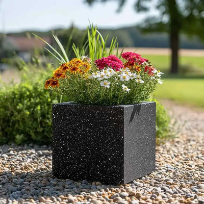#30cm(L) x 30cm(W) x 30cm(H)
#Black Stone
#With Liner
#No Liner