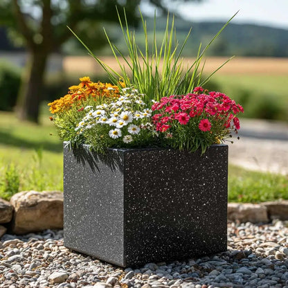 #30cm(L) x 30cm(W) x 30cm(H)
#Black Stone
#With Liner
#No Liner