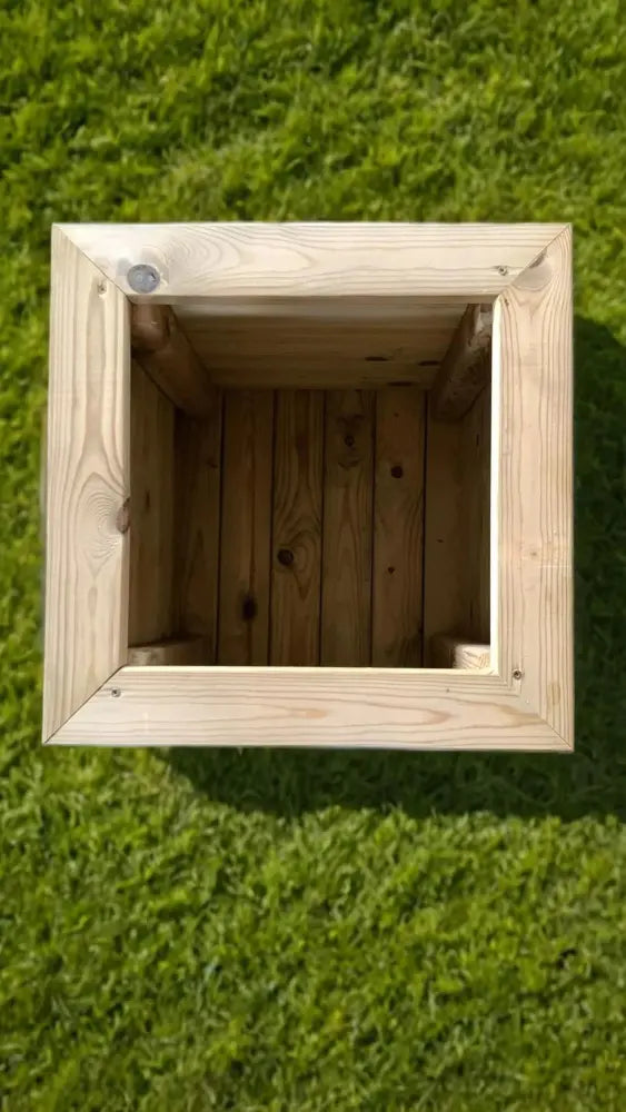 Deluxe Square Planter