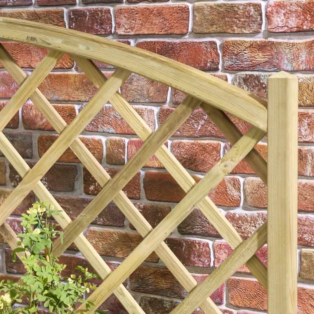 Trough Planter With Lattice - 1.8m